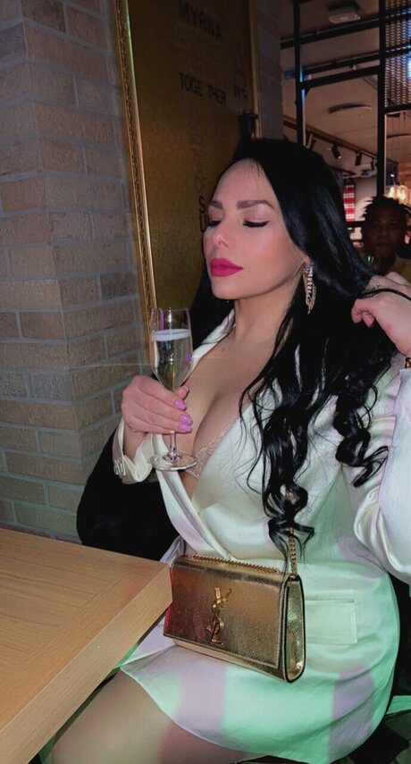 Foto desnuda filtrada de OnlyFans de Dayra Quiala Bauta