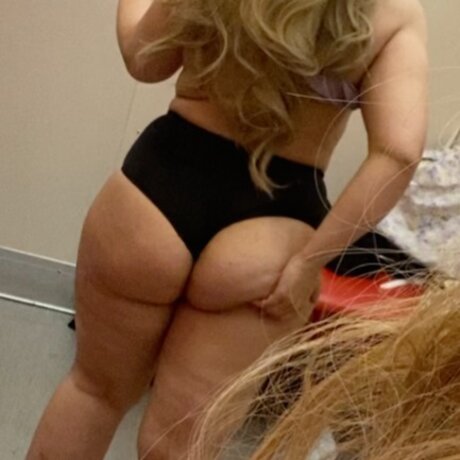 Foto desnuda filtrada de OnlyFans de Kourtney Johnson