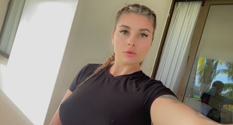 Foto desnuda filtrada de OnlyFans de Samantha