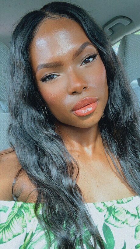 Foto desnuda filtrada de OnlyFans de Gizelle
