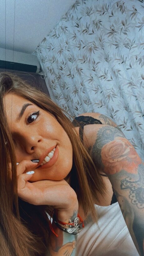 Foto desnuda filtrada de OnlyFans de Alexis