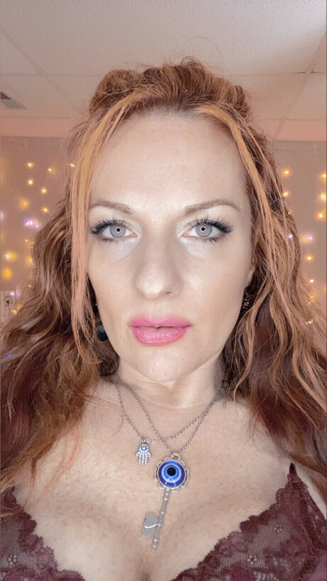 Bella Tempest