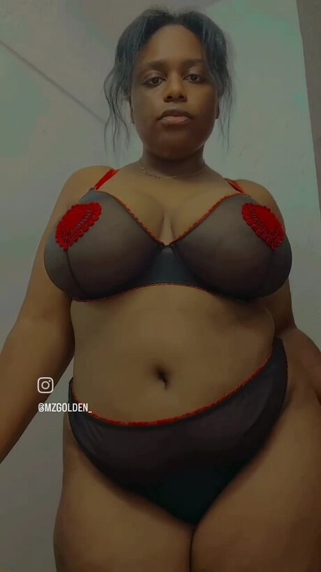 Foto desnuda filtrada de OnlyFans de Goldenthickness