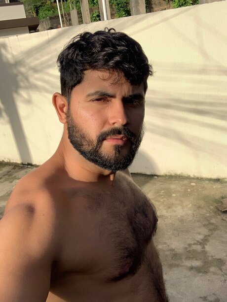 Foto desnuda filtrada de OnlyFans de Mencer
