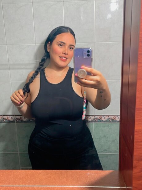 Foto desnuda filtrada de OnlyFans de Yeraldin Montoya
