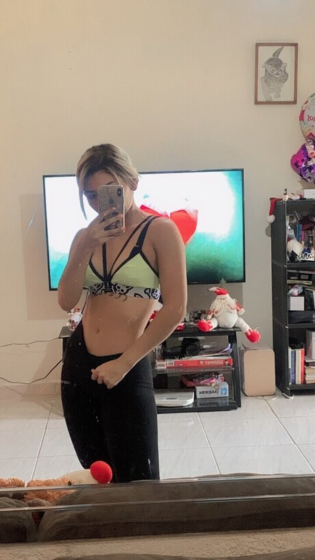 Foto desnuda filtrada de OnlyFans de Yoselin