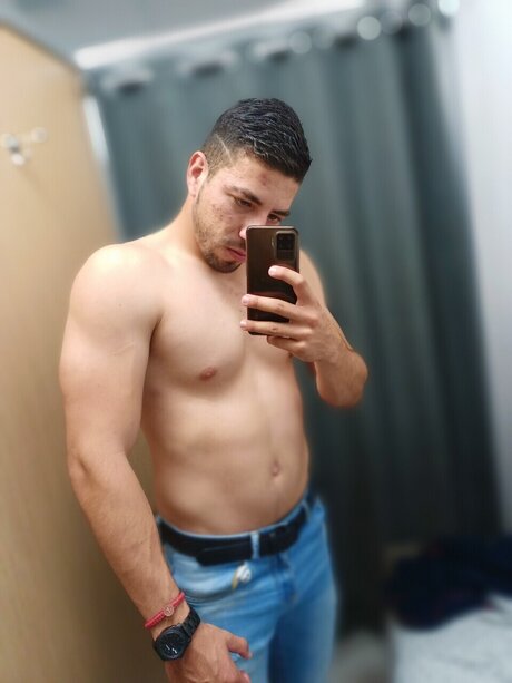 Foto desnuda filtrada de OnlyFans de Tovar Alonso