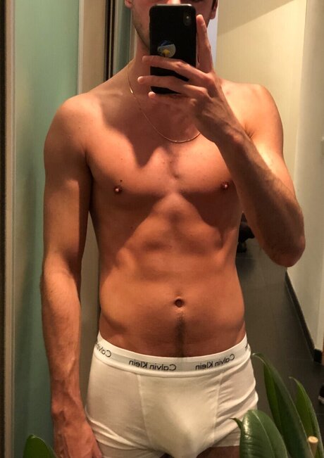 Urhotlucas