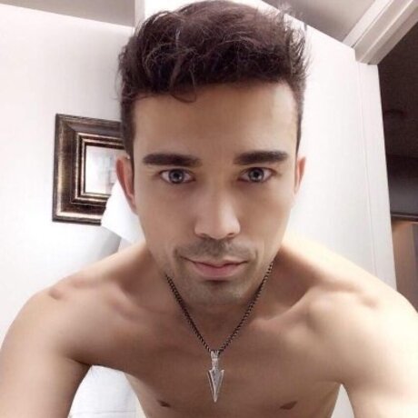 Foto desnuda filtrada de OnlyFans de Thomkatofficial