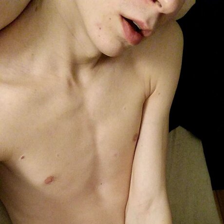Foto desnuda filtrada de OnlyFans de Nerdytwink