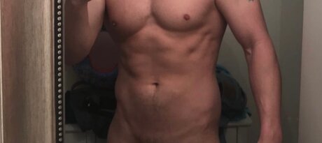 Foto desnuda filtrada de OnlyFans de Exponfa7
