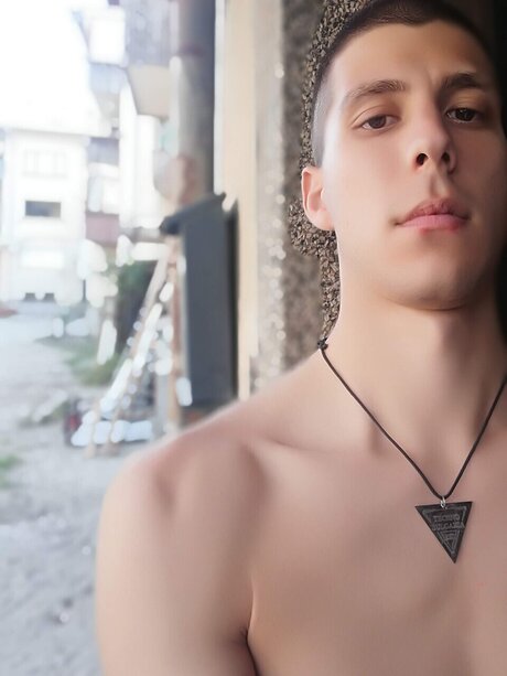 Foto desnuda filtrada de OnlyFans de Yordan Kolev