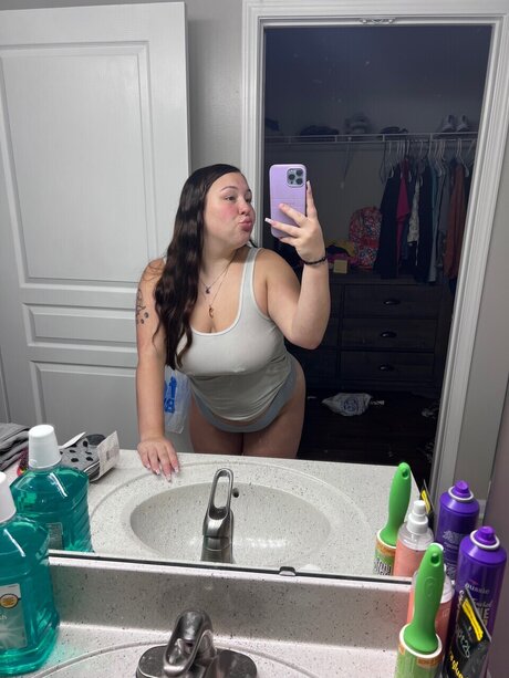 Foto desnuda filtrada de OnlyFans de Trinababyyy