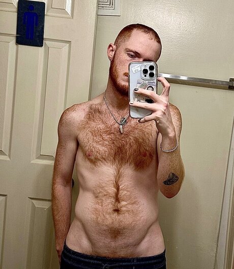 Foto desnuda filtrada de OnlyFans de Henri