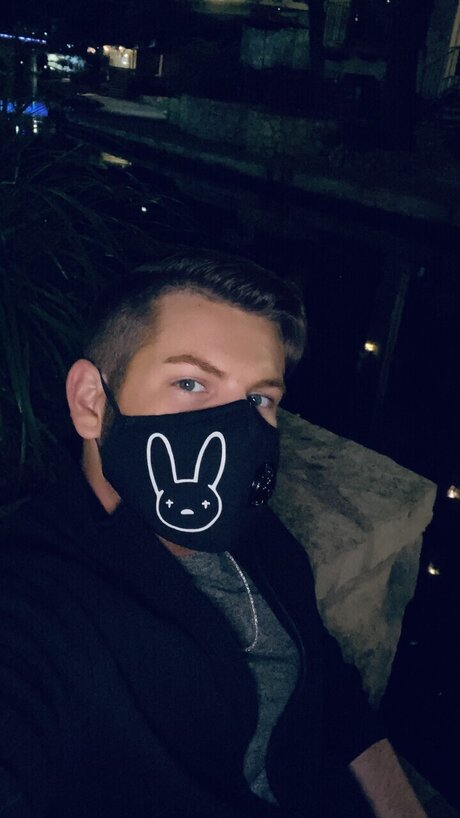 Foto desnuda filtrada de OnlyFans de Papi Chulo