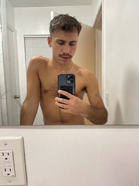 Foto desnuda filtrada de OnlyFans de Sterling Stone