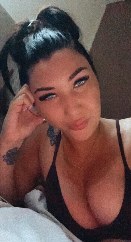 Foto desnuda filtrada de OnlyFans de S