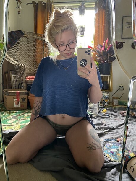 Foto desnuda filtrada de OnlyFans de Zoiezaftig
