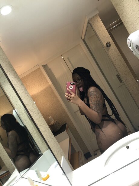 Foto desnuda filtrada de OnlyFans de Ceesnow