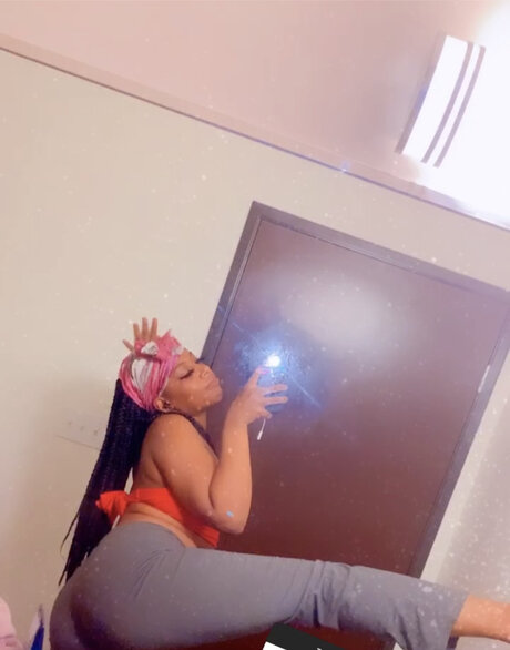Foto desnuda filtrada de OnlyFans de Carameldipped
