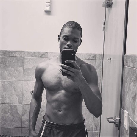 Foto desnuda filtrada de OnlyFans de Shamon B