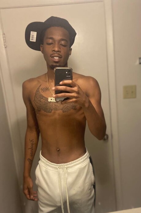 Foto desnuda filtrada de OnlyFans de Ricothepiper