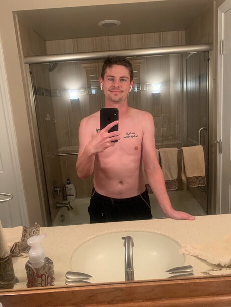 Foto desnuda filtrada de OnlyFans de Cuckboyconnor