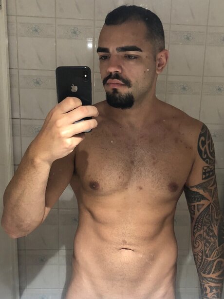 Foto desnuda filtrada de OnlyFans de Mohamed