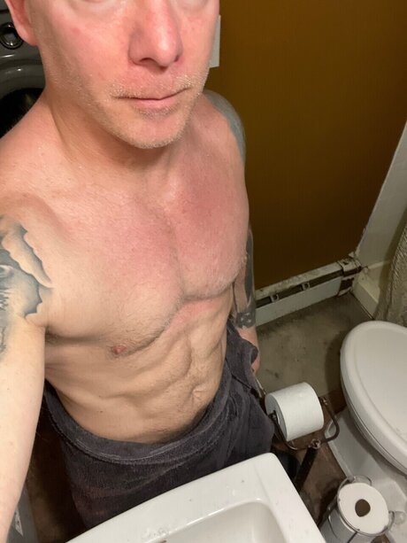Foto desnuda filtrada de OnlyFans de Scooch23