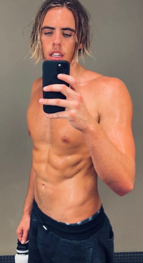 Foto desnuda filtrada de OnlyFans de Ryan