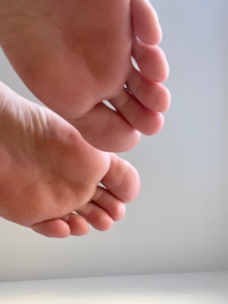 Foto desnuda filtrada de OnlyFans de Feets For You