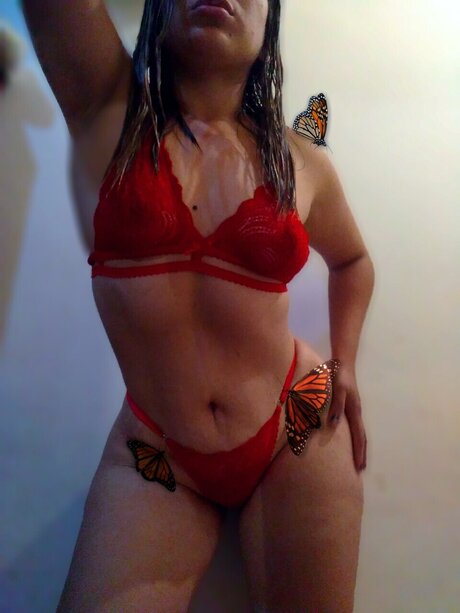 Foto desnuda filtrada de OnlyFans de Floraflorflo