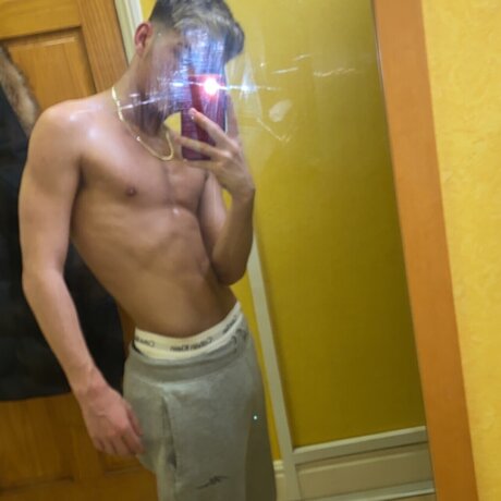 Foto desnuda filtrada de OnlyFans de Lucas