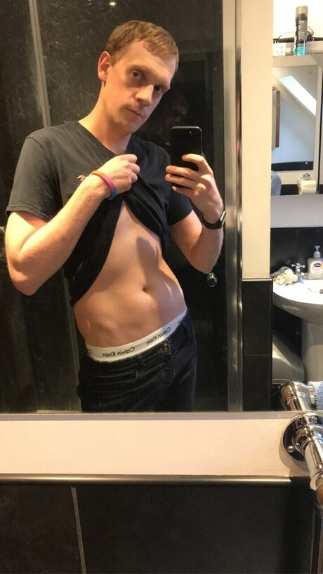 Foto desnuda filtrada de OnlyFans de Kyle