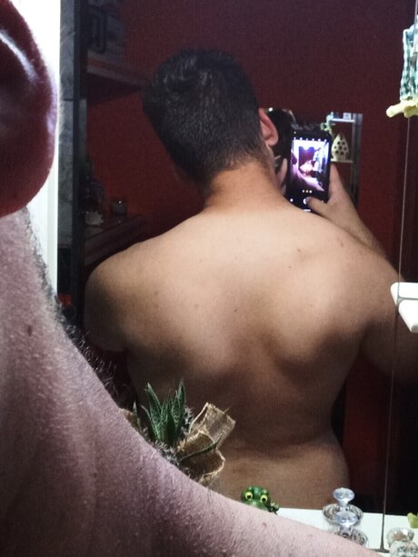 Foto desnuda filtrada de OnlyFans de Alex