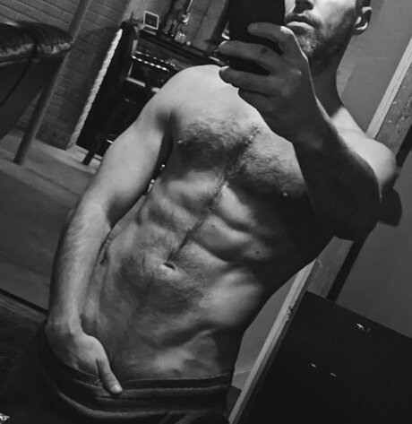 Foto desnuda filtrada de OnlyFans de Captain Nauti