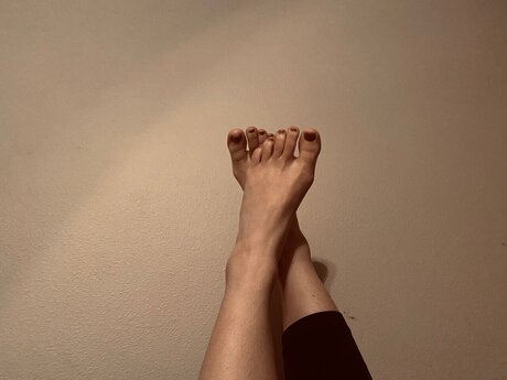 Foto desnuda filtrada de OnlyFans de Pretty Little Feet 