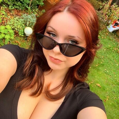 Foto desnuda filtrada de OnlyFans de Minaluisemariee