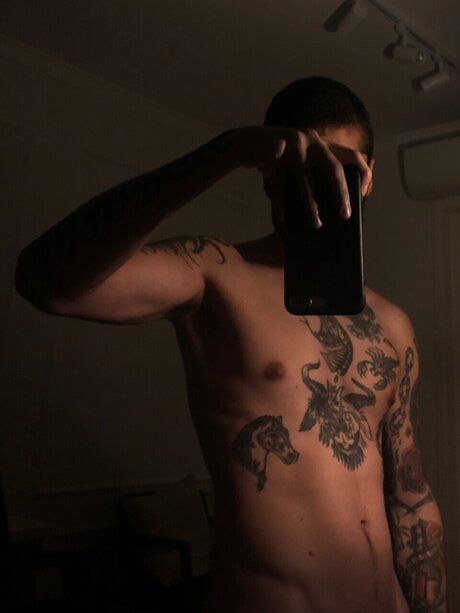 Foto desnuda filtrada de OnlyFans de Lucas