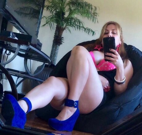 Foto desnuda filtrada de OnlyFans de Alexayadi