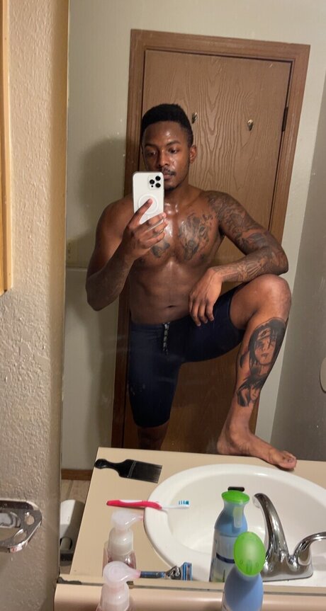 Foto desnuda filtrada de OnlyFans de Justin Teasley