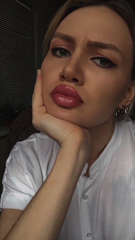 Foto desnuda filtrada de OnlyFans de Polina Balagura