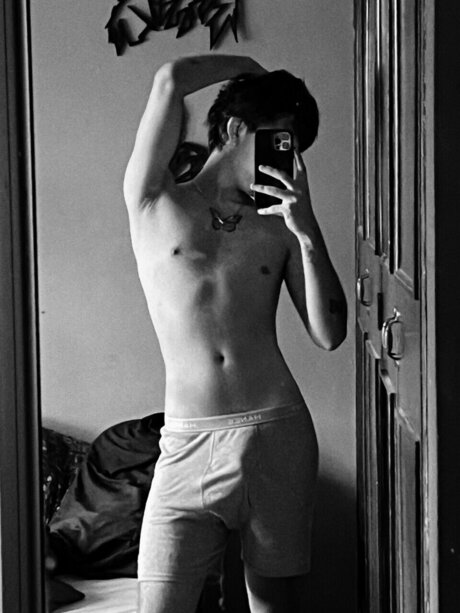Foto desnuda filtrada de OnlyFans de Michel Flores