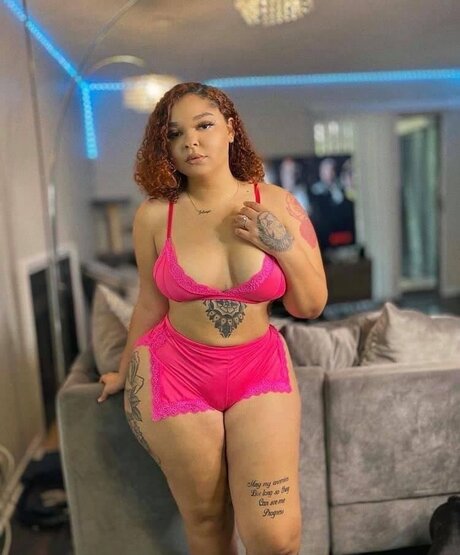 Foto desnuda filtrada de OnlyFans de Leah B