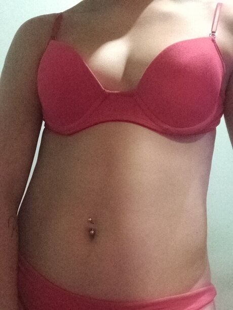 Foto desnuda filtrada de OnlyFans de M18