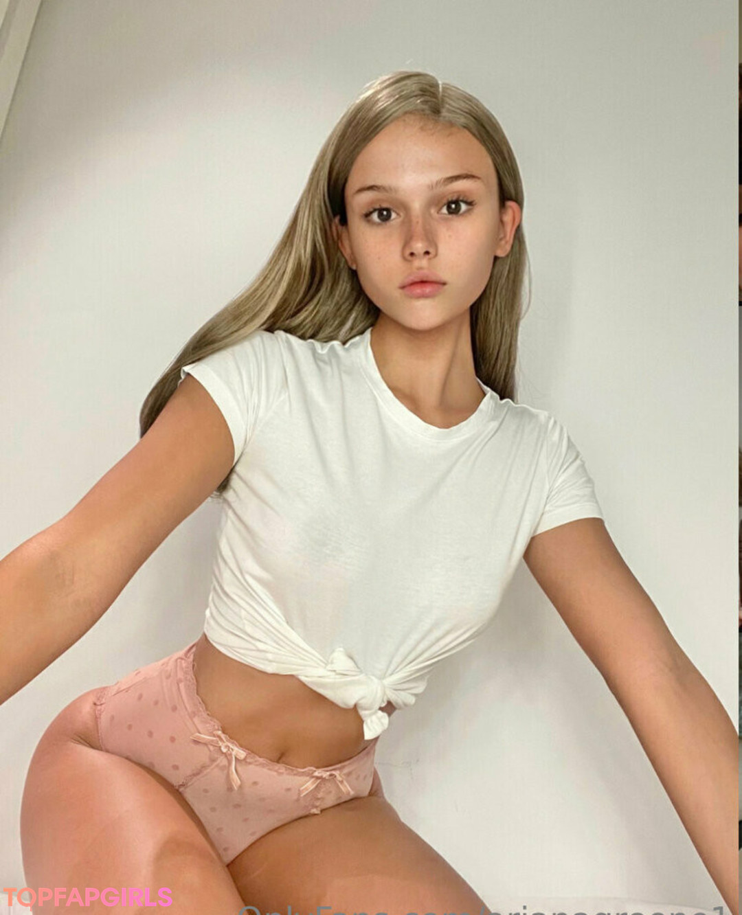 Foto desnuda filtrada de OnlyFans de Ariana Greene #40 Foto desnuda filtrada de OnlyFans de Ariana Greene #40