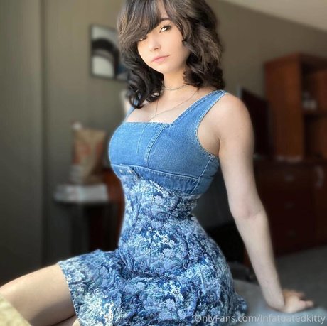 Foto desnuda filtrada de OnlyFans de Kali Kitten