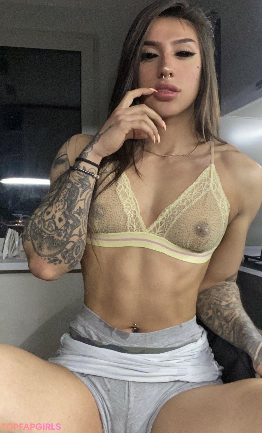 Foto desnuda filtrada de OnlyFans de Bakhar Nabieva #200 Foto desnuda filtrada de OnlyFans de Bakhar Nabieva #200