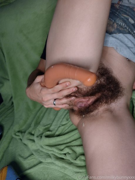 Foto desnuda filtrada de OnlyFans de Hairy Angela