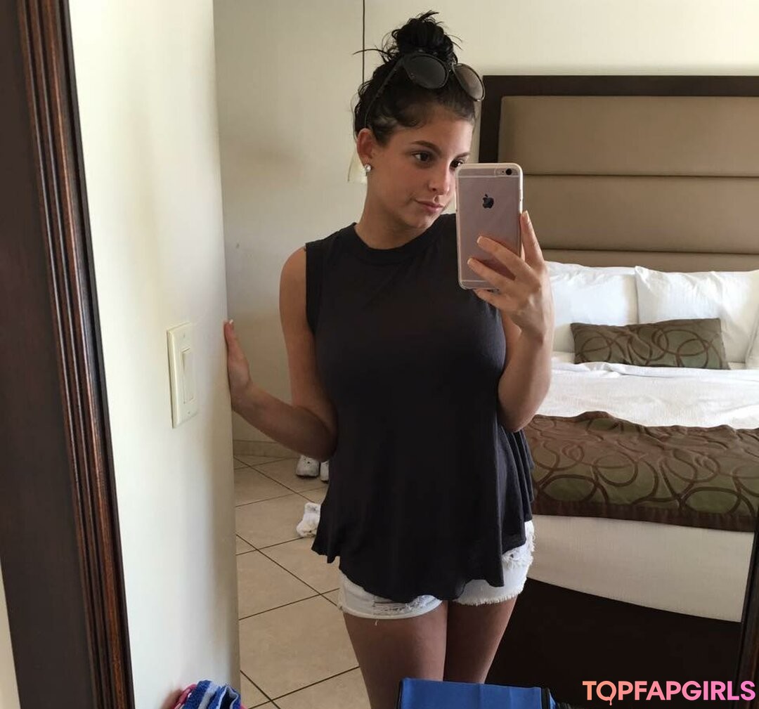 Foto desnuda filtrada de OnlyFans de Kasey Madrazo #137 Foto desnuda filtrada de OnlyFans de Kasey Madrazo #137